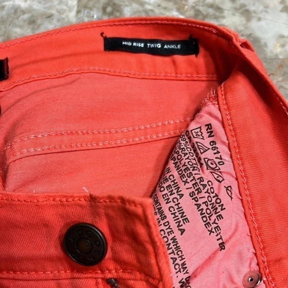BDG Urban Outfitter red jeans mid rise twig ankle 26W. 29L - Picture 4 of 9